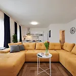 New 4* Zoa In * Trogir
