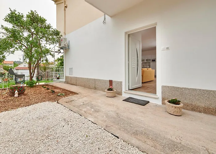 Appartement New 4* Zoa In *