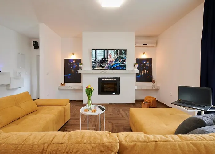 New 4* Zoa In Daire Trogir